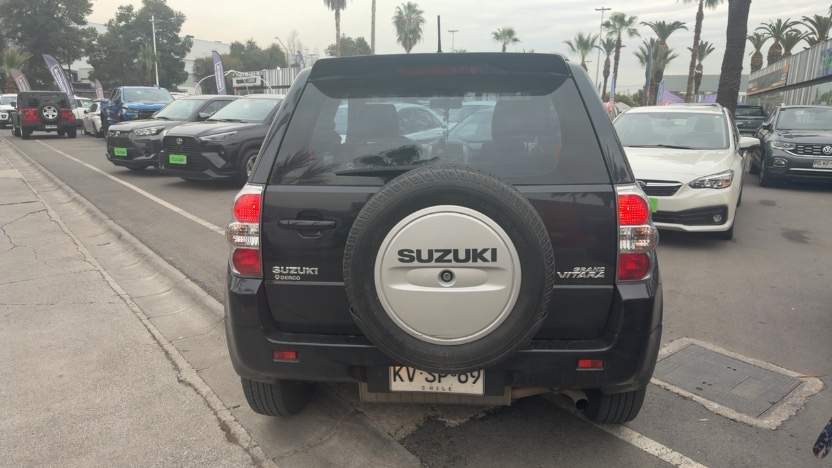 SUZUKI - 4