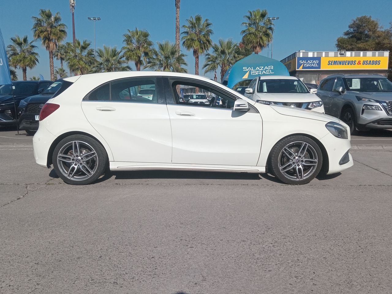 MERCEDES BENZ - 8