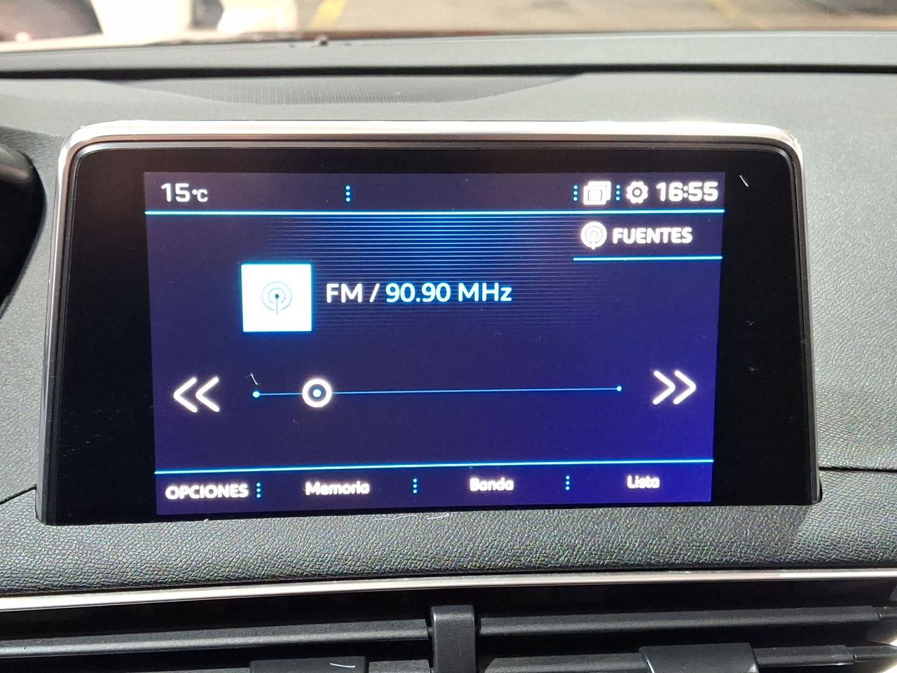 Peugeot 3008 — foto 28 de 35