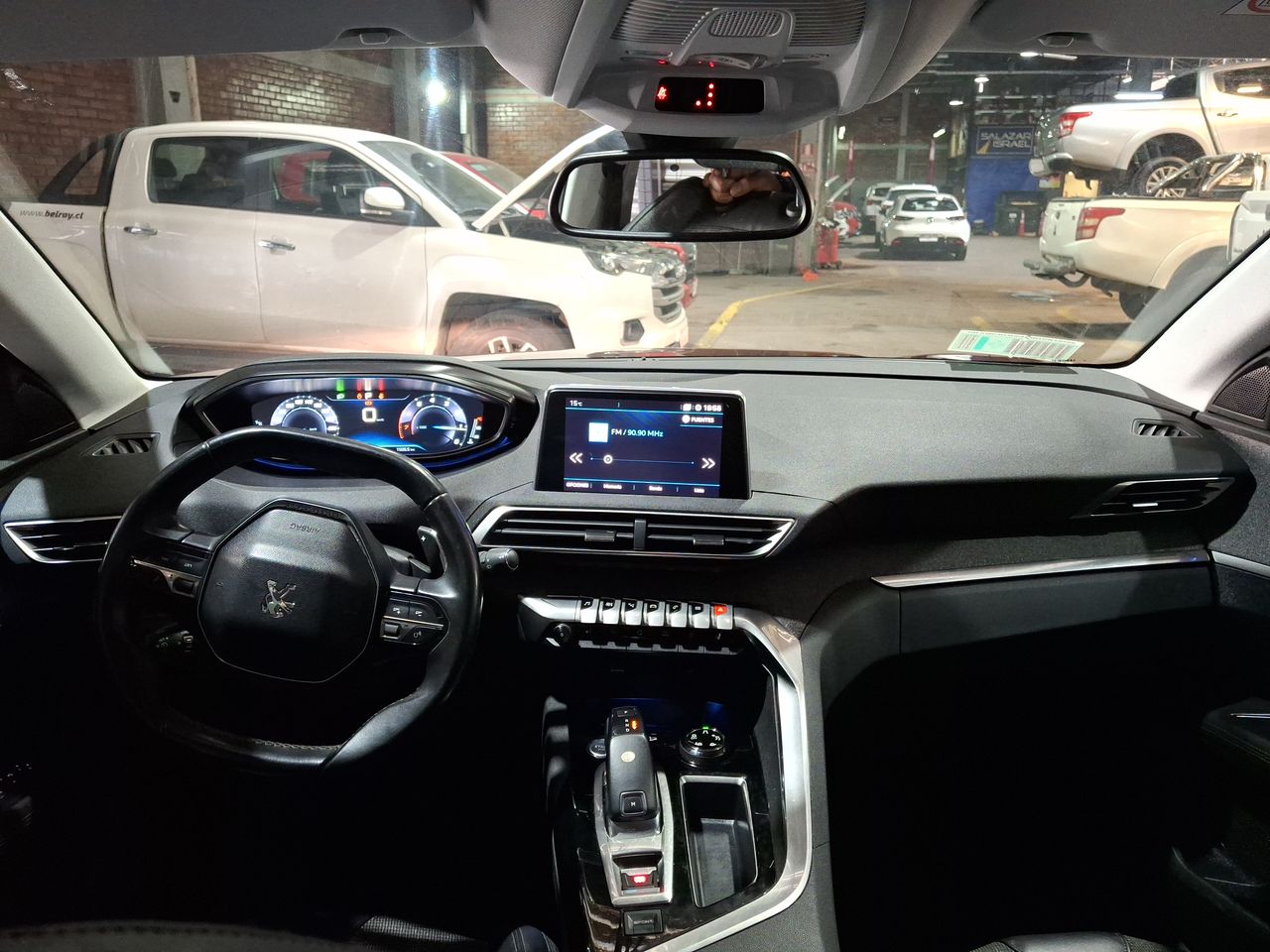 Peugeot 3008 — foto 32 de 35