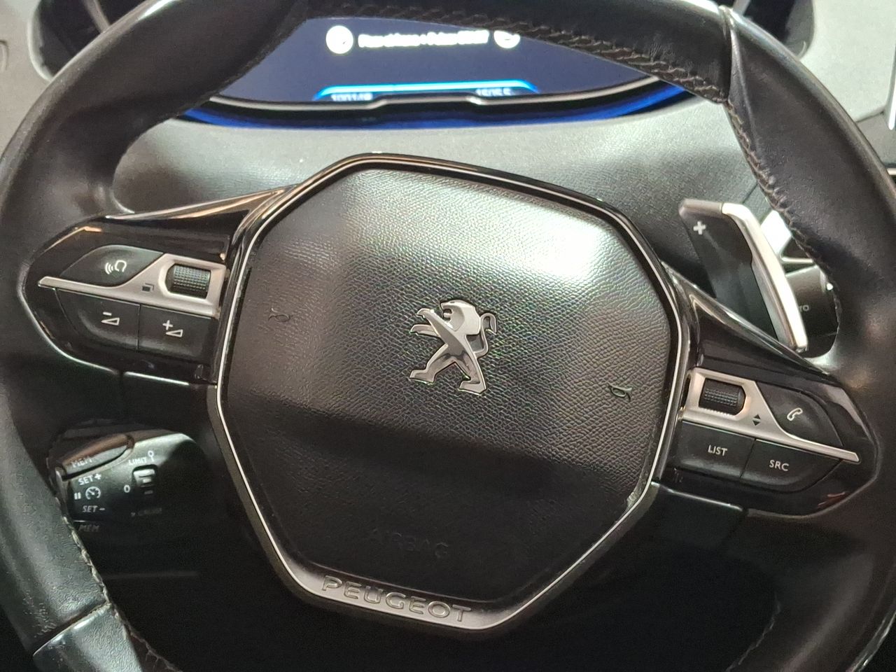 Peugeot 3008 — foto 26 de 35
