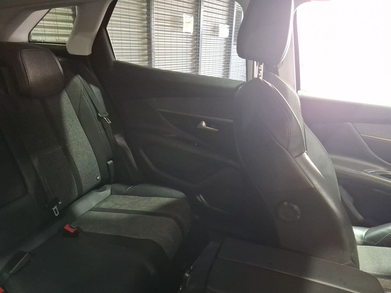 Peugeot 3008 — foto 15 de 35