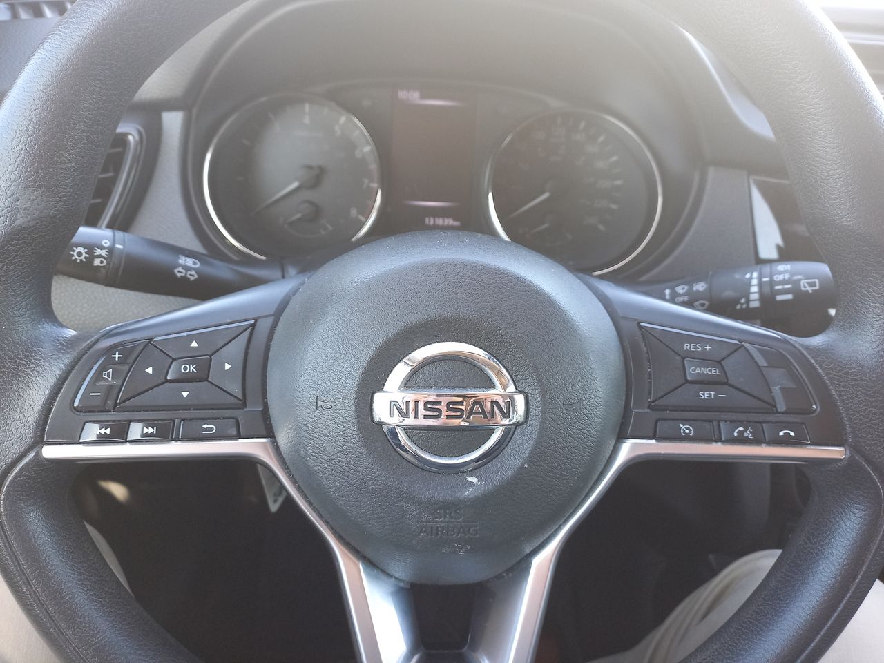 NISSAN - 22