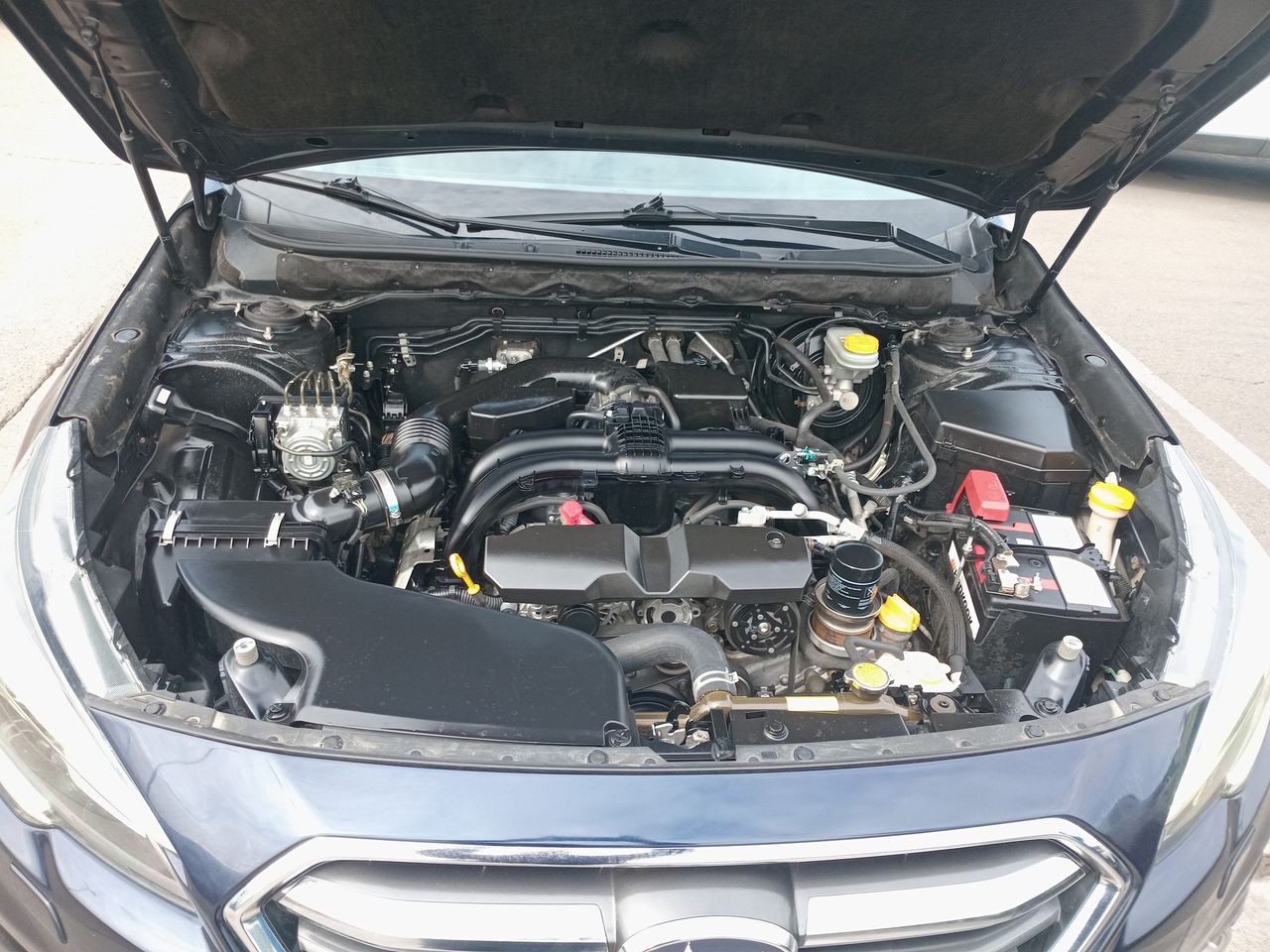 Subaru Outback — foto 9 de 27