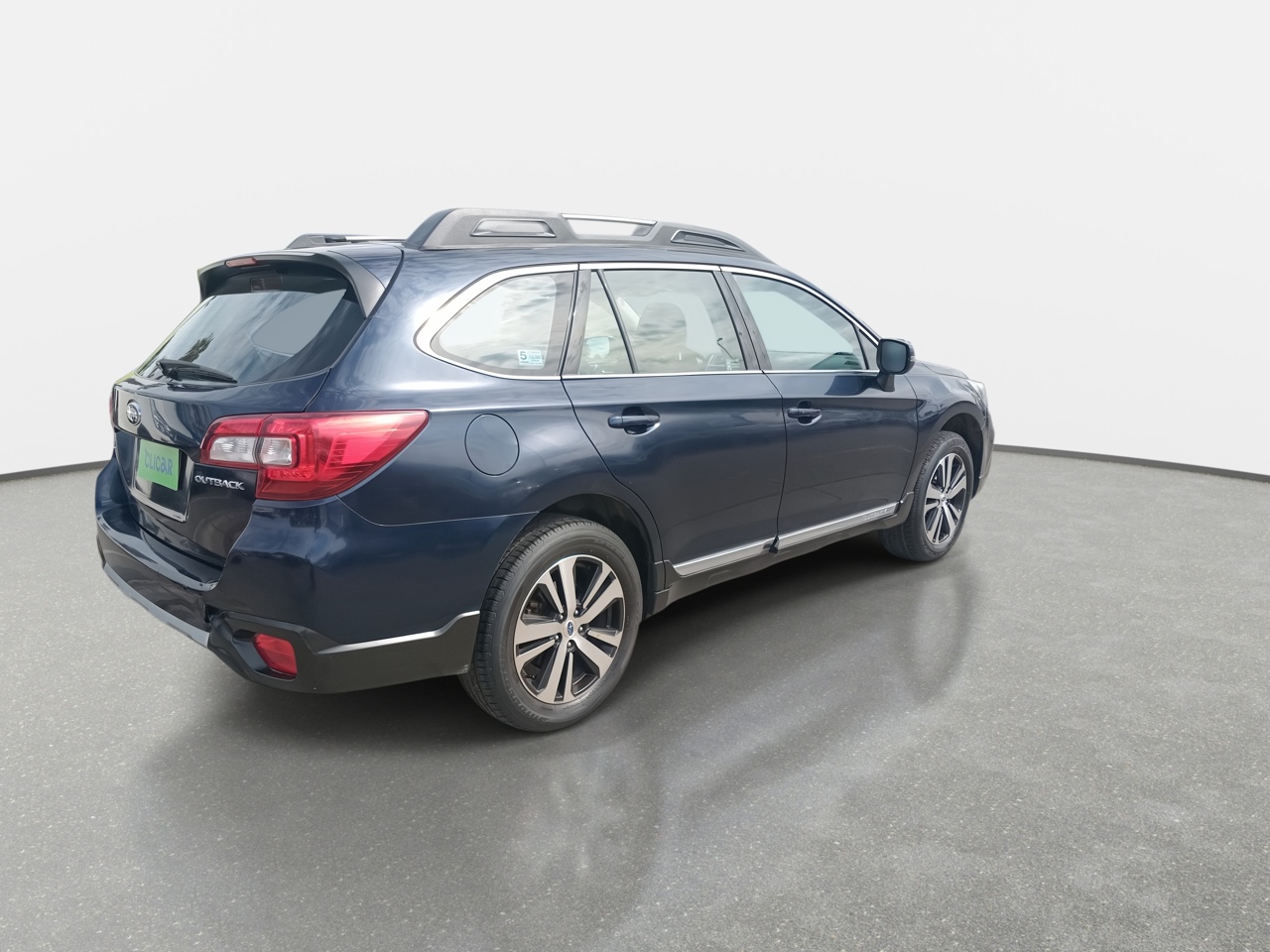 Subaru Outback — foto 8 de 35