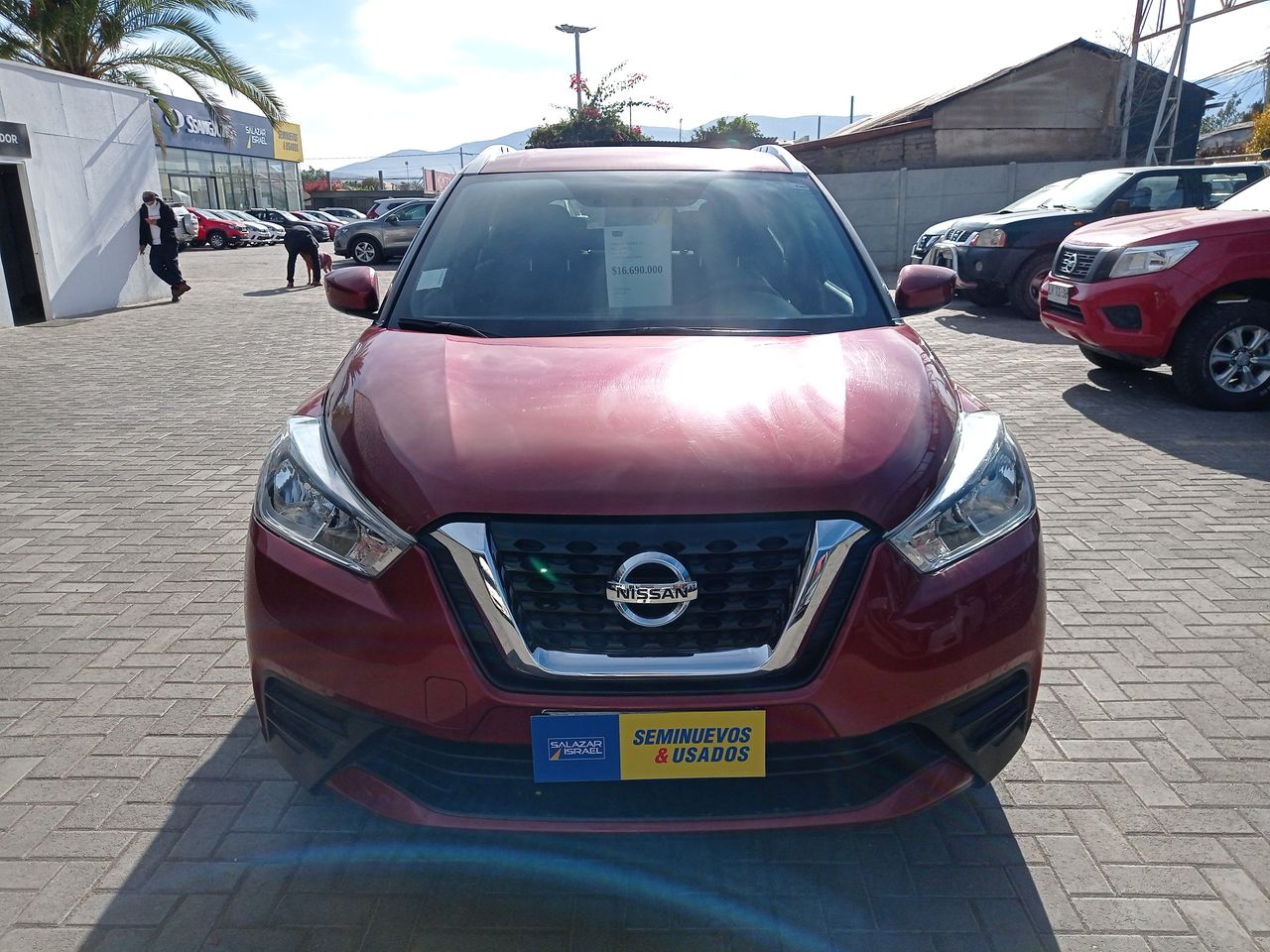 NISSAN - 2