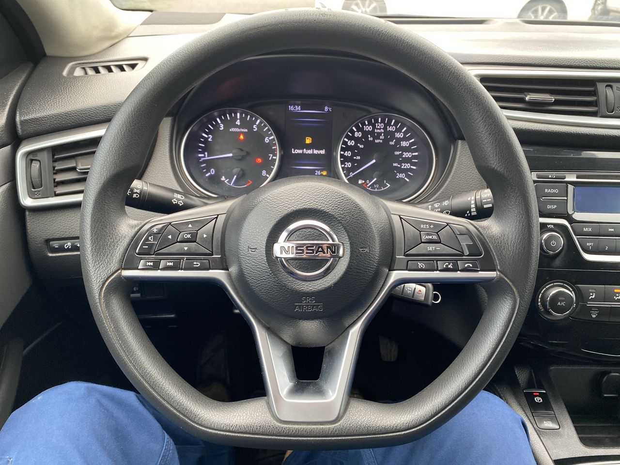 NISSAN - 17