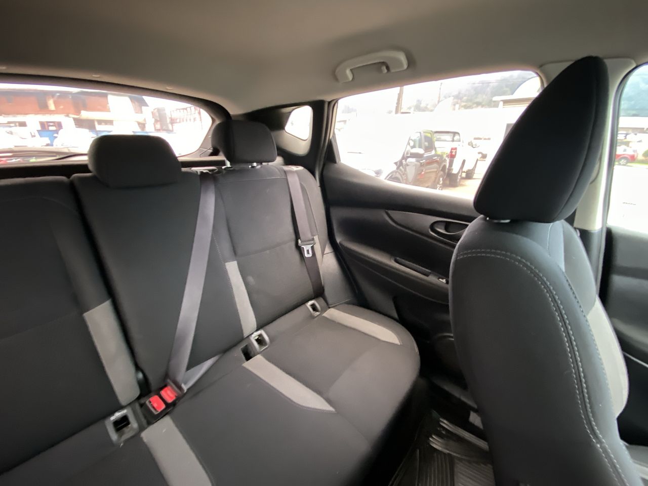 NISSAN - 6