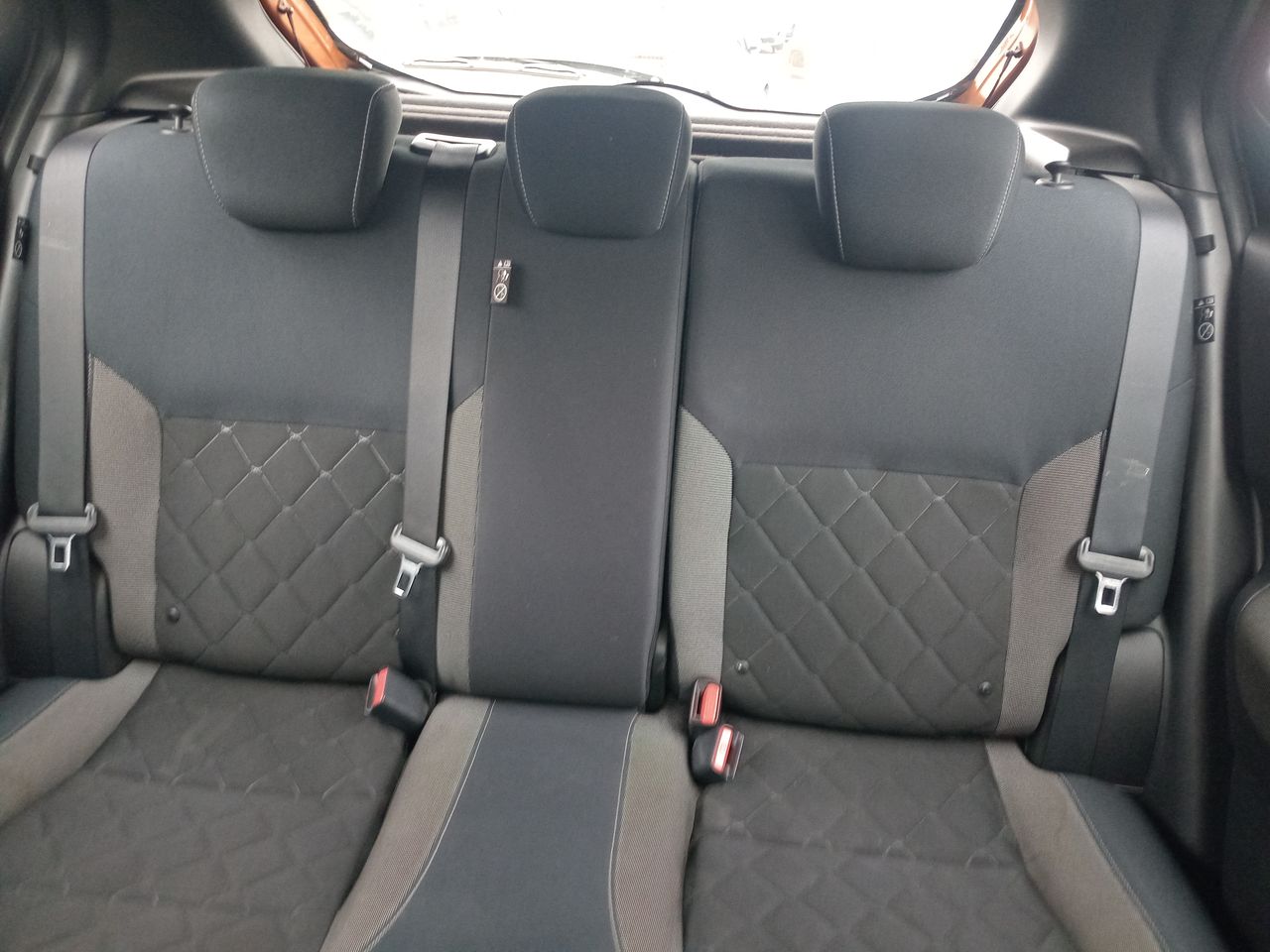 NISSAN - 4