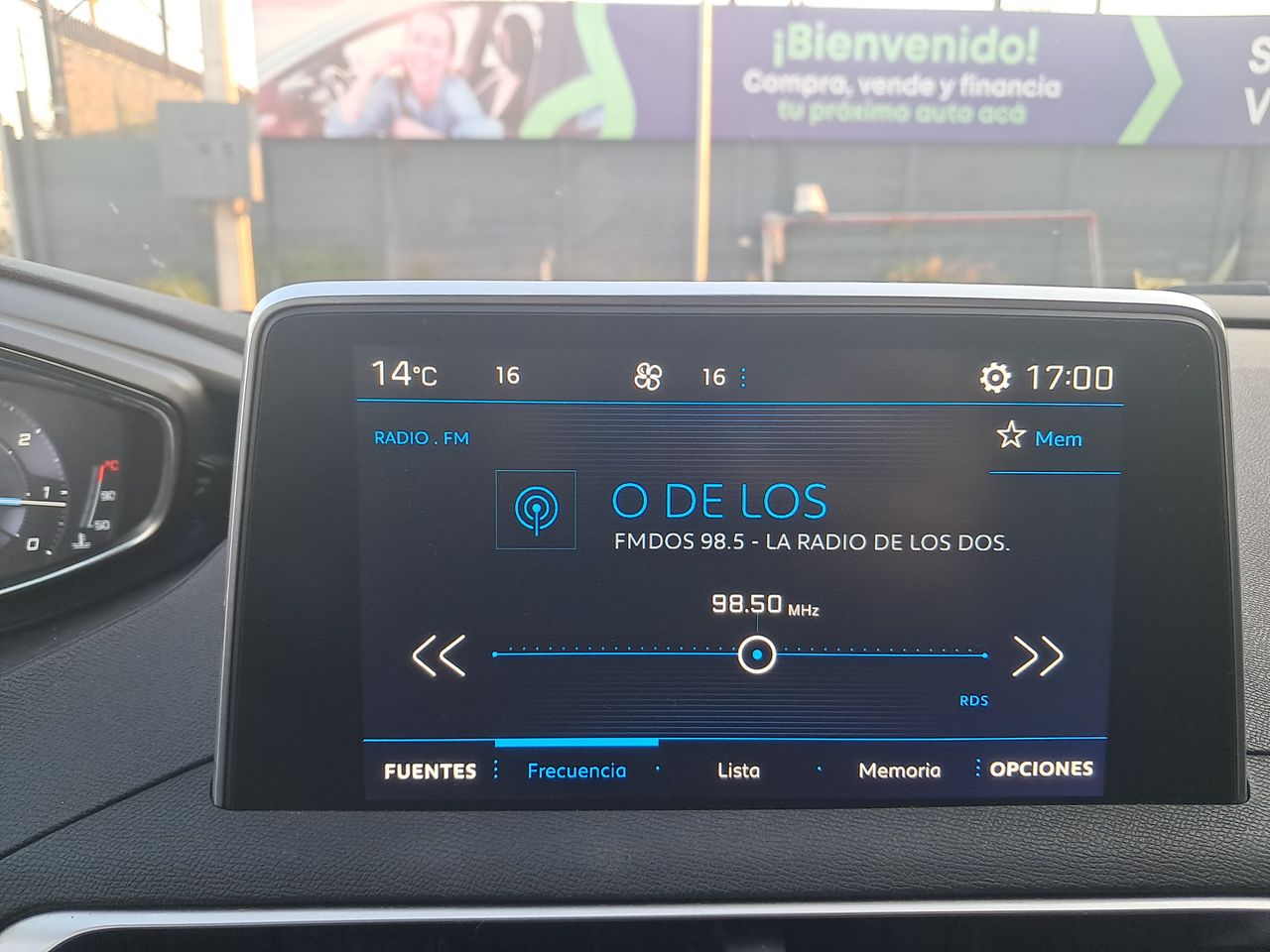 Peugeot 3008 — foto 28 de 34