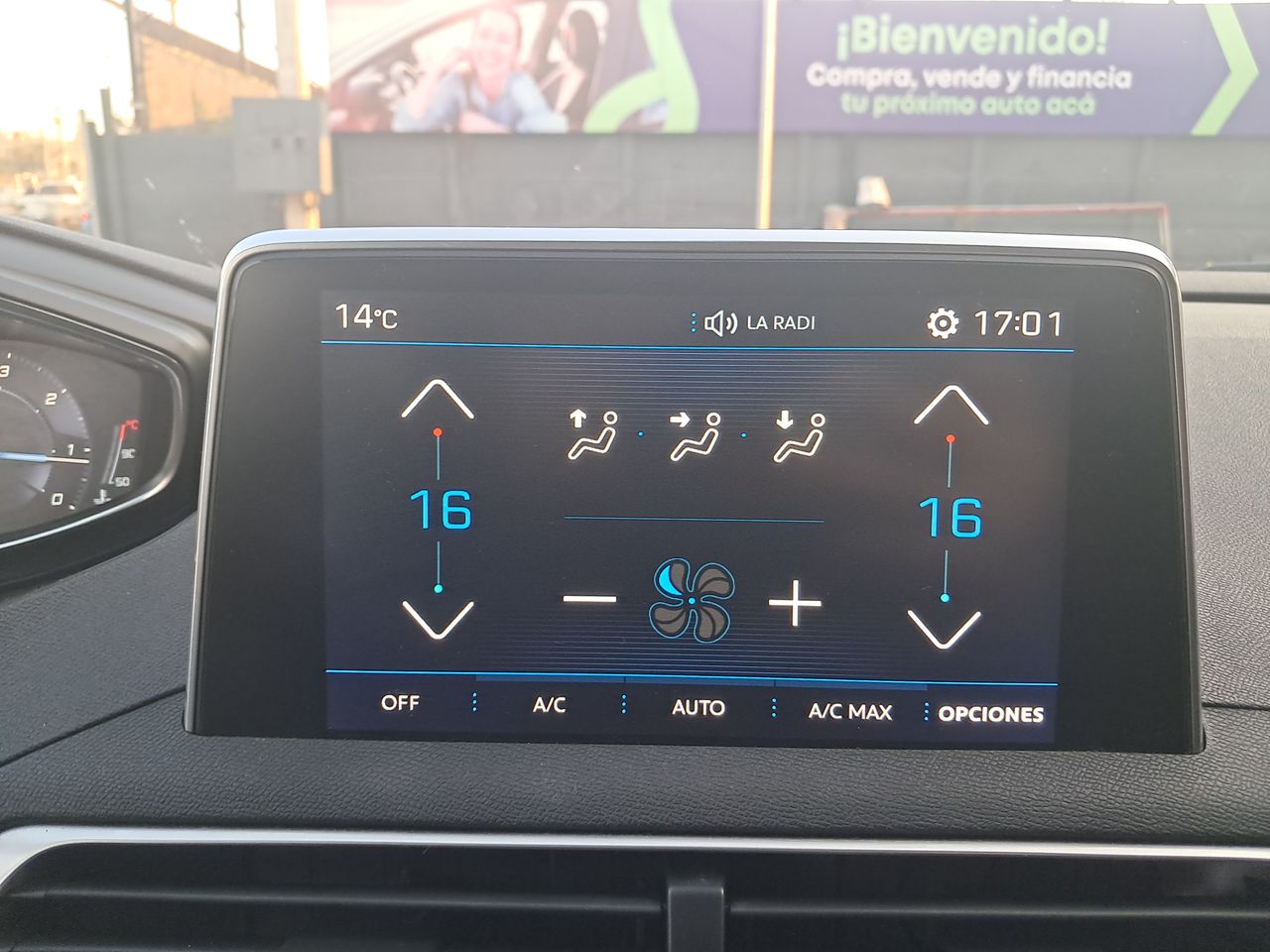 Peugeot 3008 — foto 30 de 34