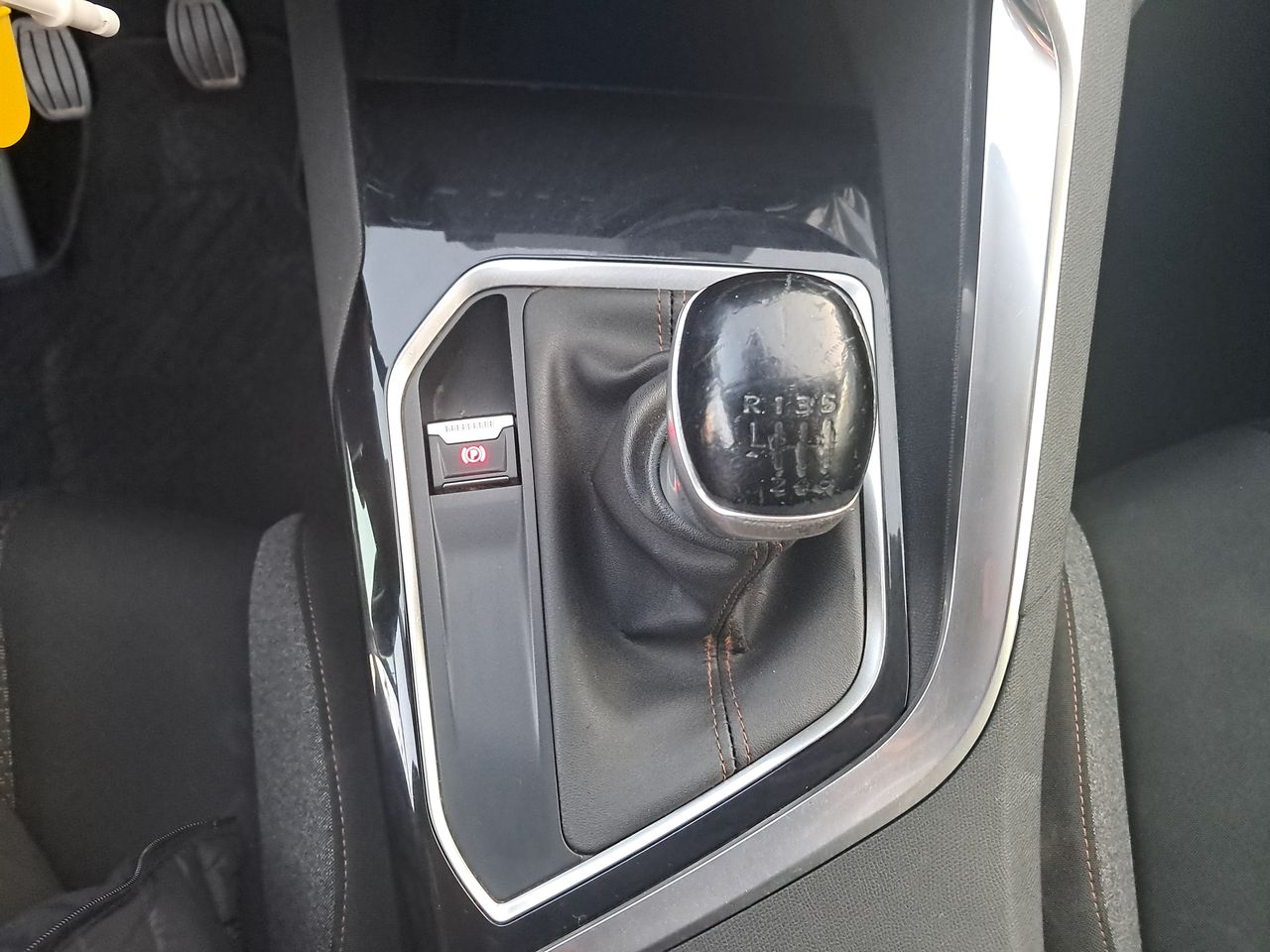 Peugeot 3008 — foto 31 de 34