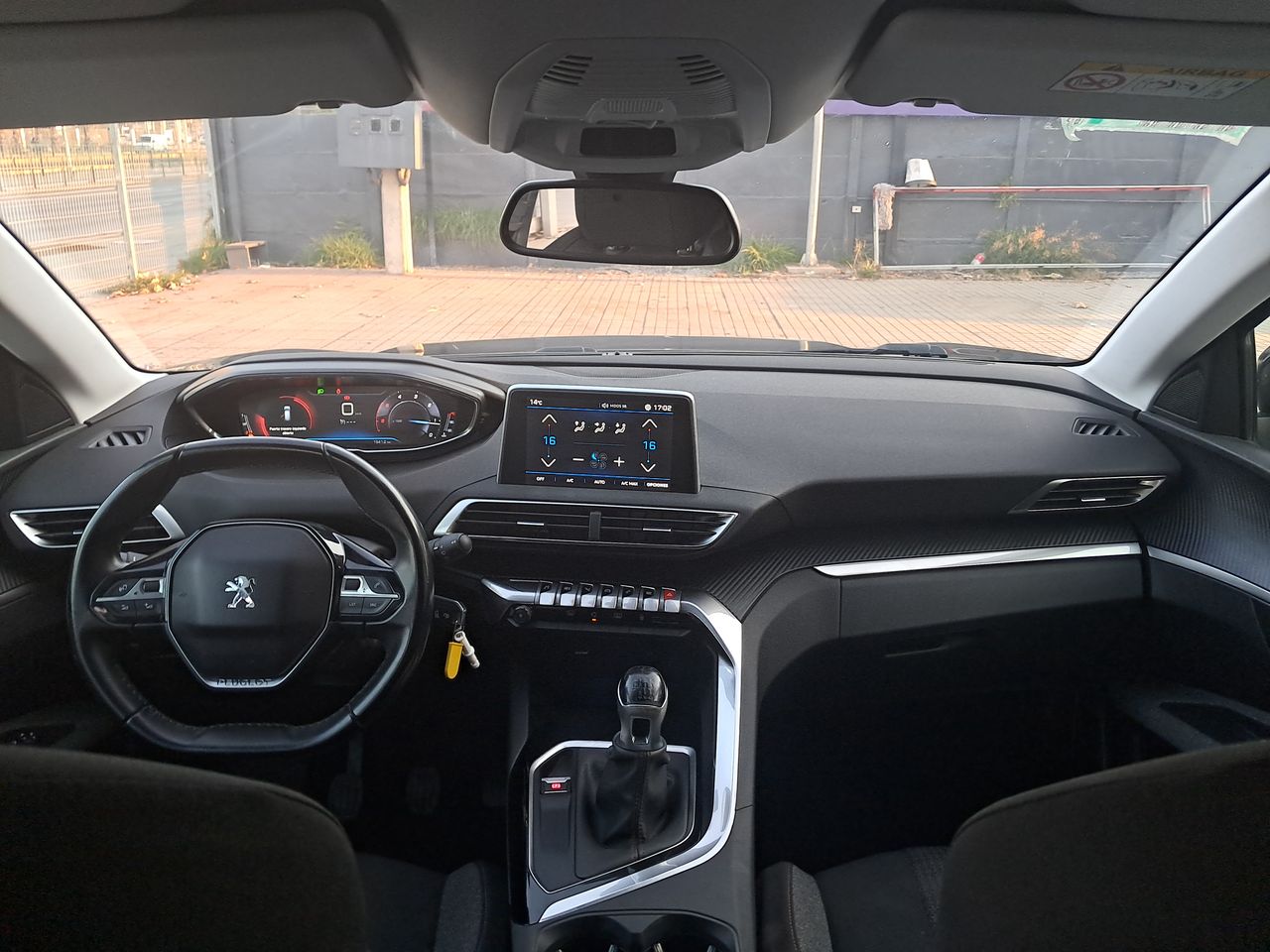 Peugeot 3008 — foto 32 de 34