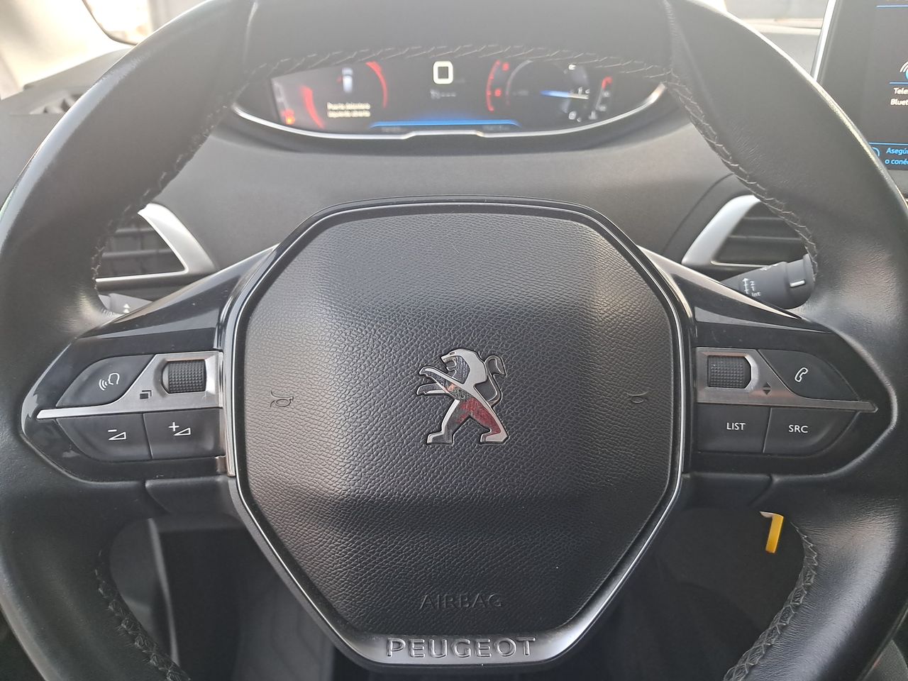 Peugeot 3008 — foto 26 de 34