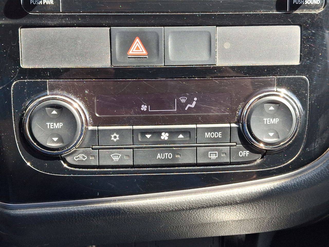 MITSUBISHI - 30