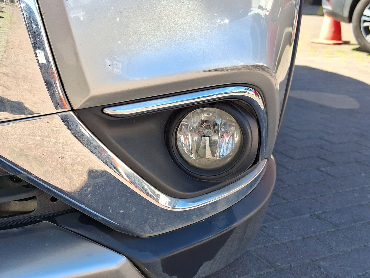 MITSUBISHI - 20