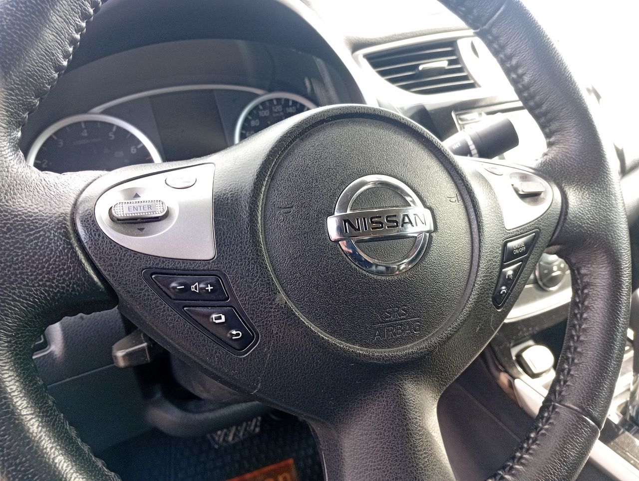 NISSAN - 27