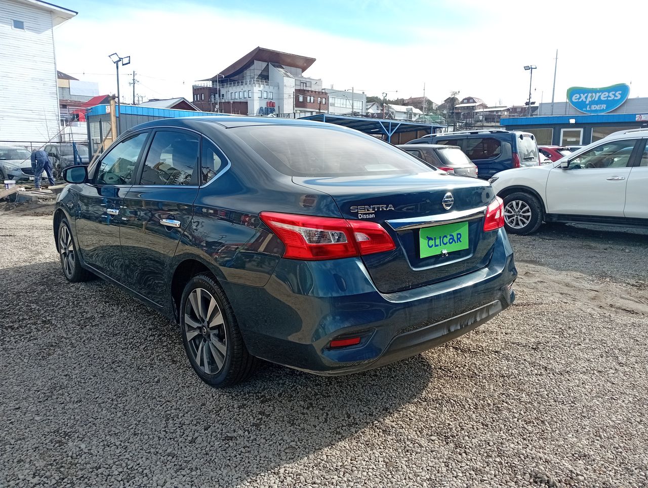 NISSAN - 5