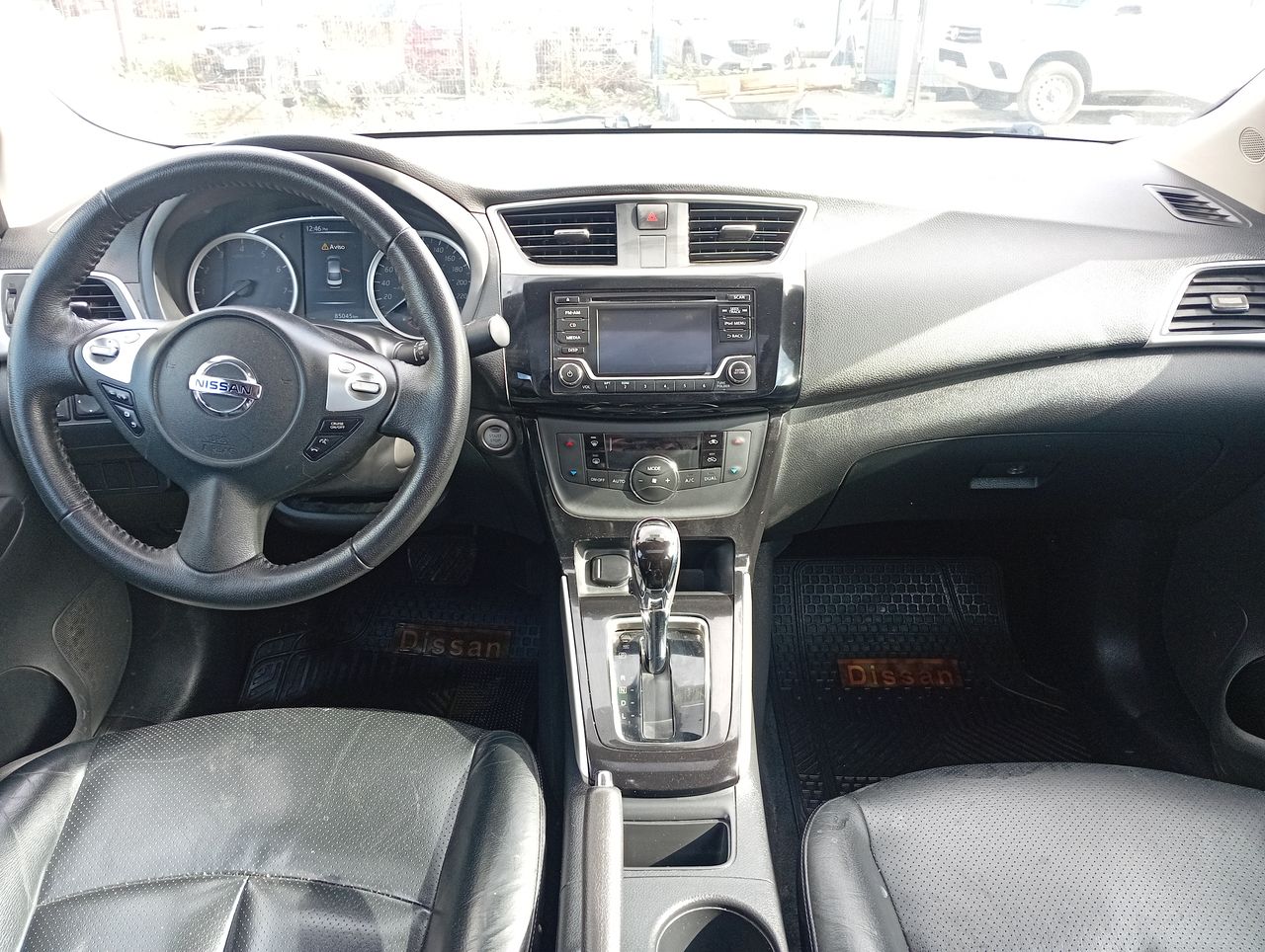 NISSAN - 15