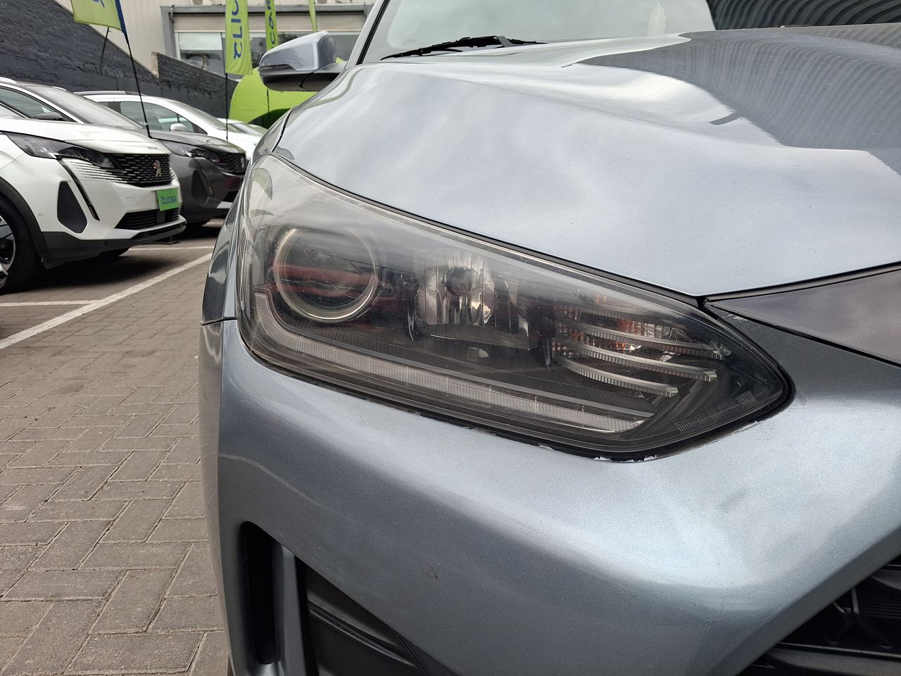 Hyundai Veloster — foto 11 de 21