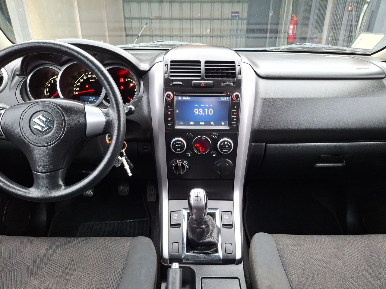 SUZUKI - 24