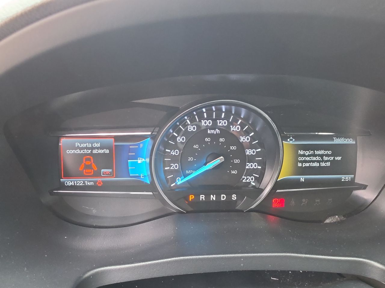 KIA Carnival — foto 20 de 30