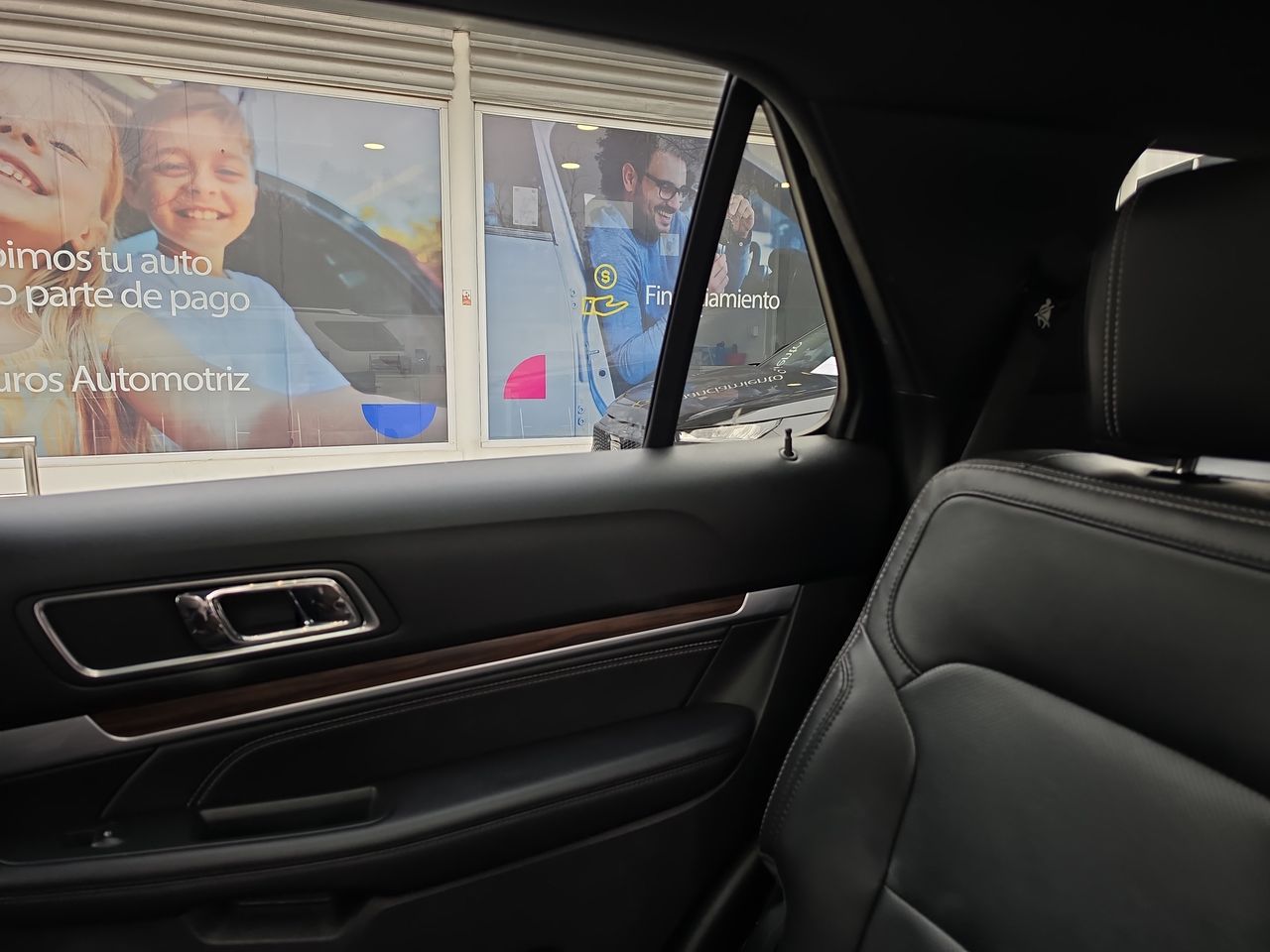 KIA Carnival — foto 9 de 30