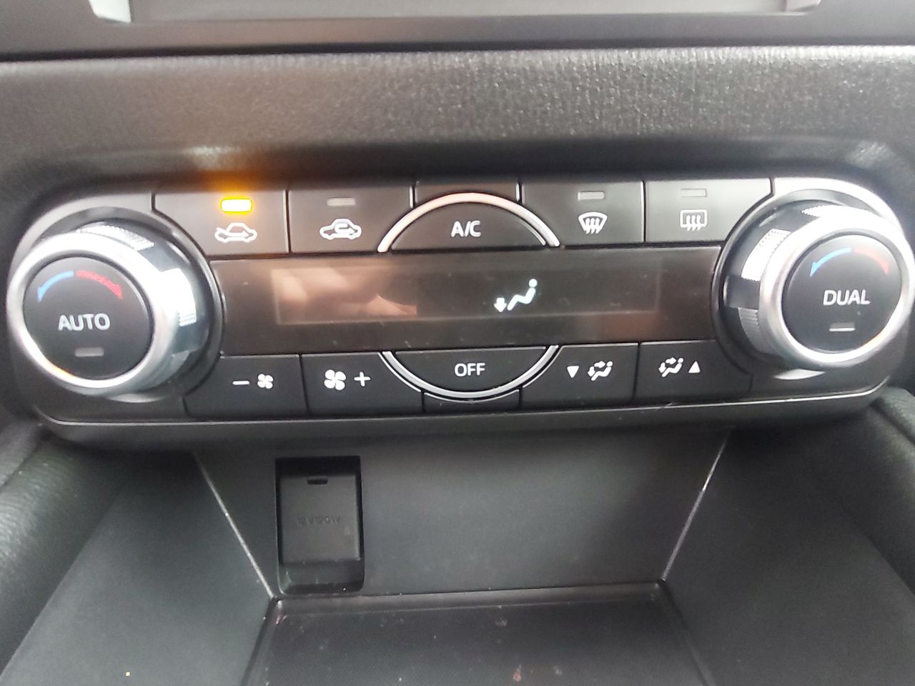 Mazda 3 — foto 30 de 38