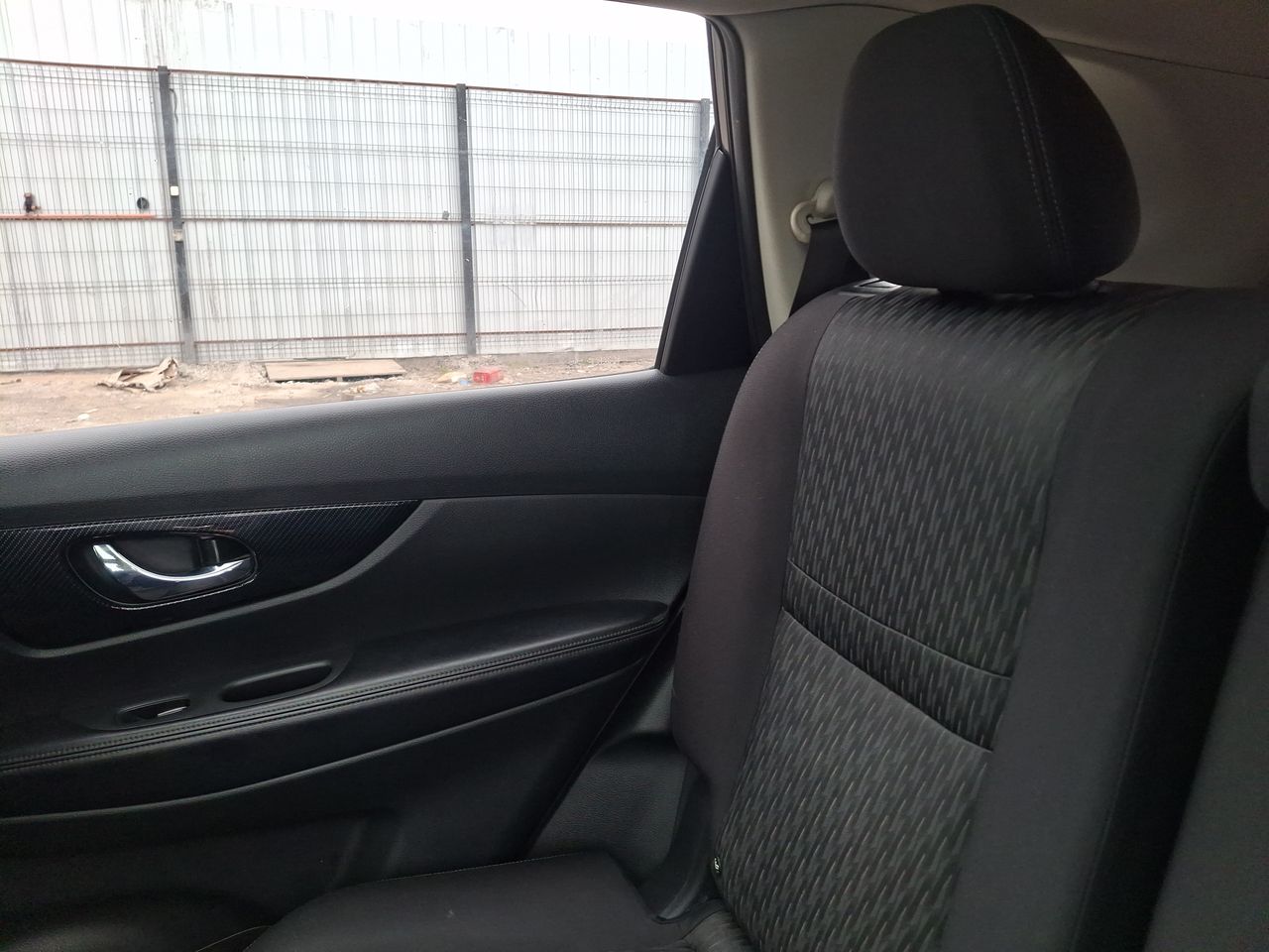 Nissan X-Trail — foto 5 de 26
