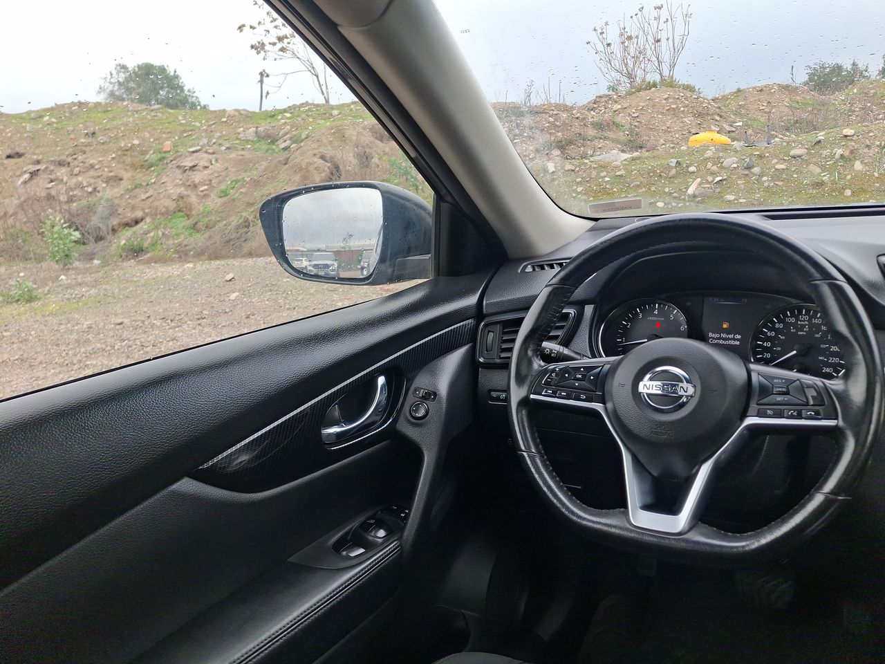 Nissan X-Trail — foto 9 de 26