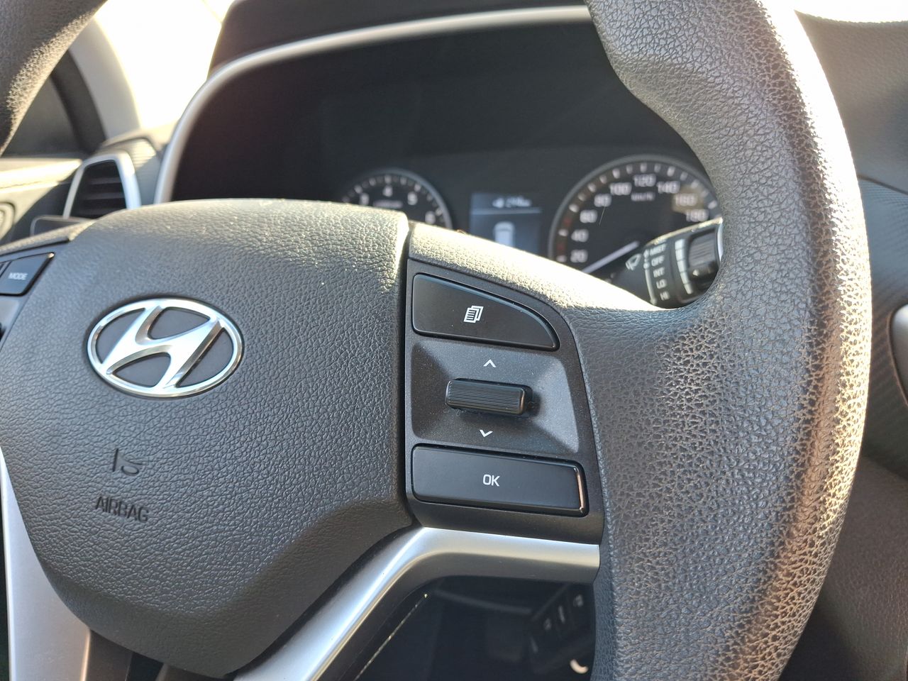 HYUNDAI - 26