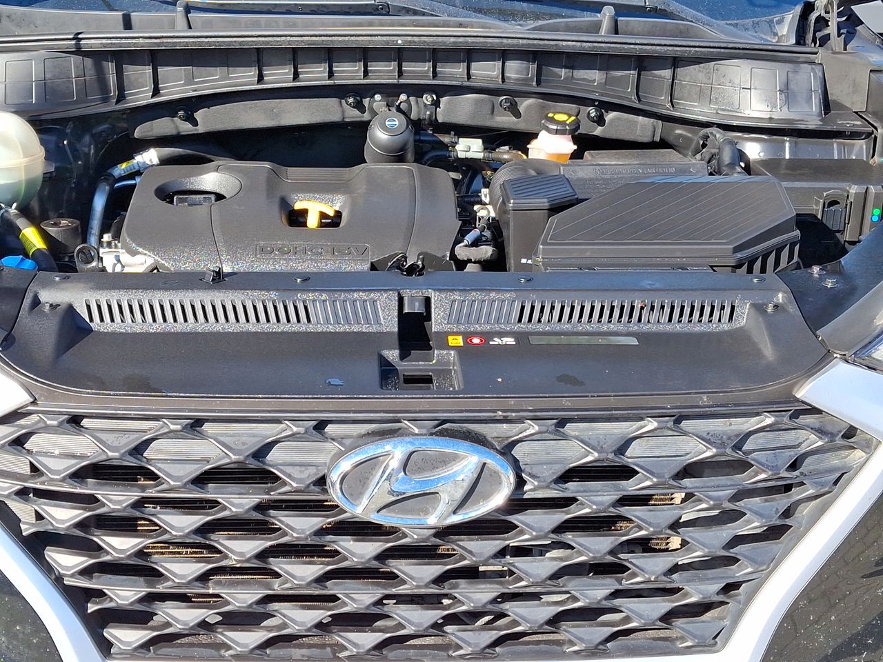 HYUNDAI - 18