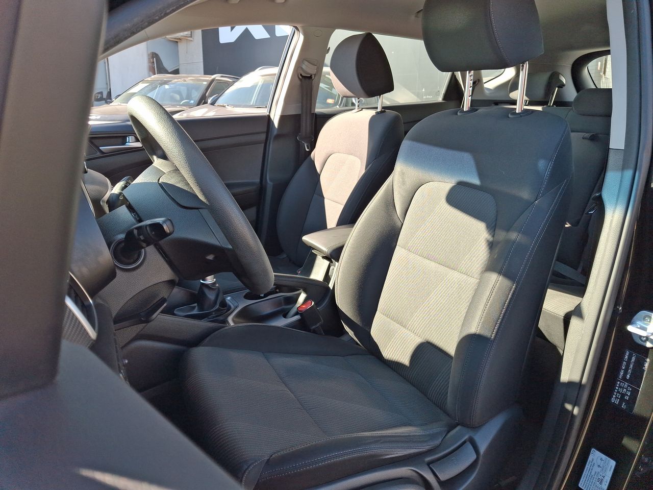 HYUNDAI - 24