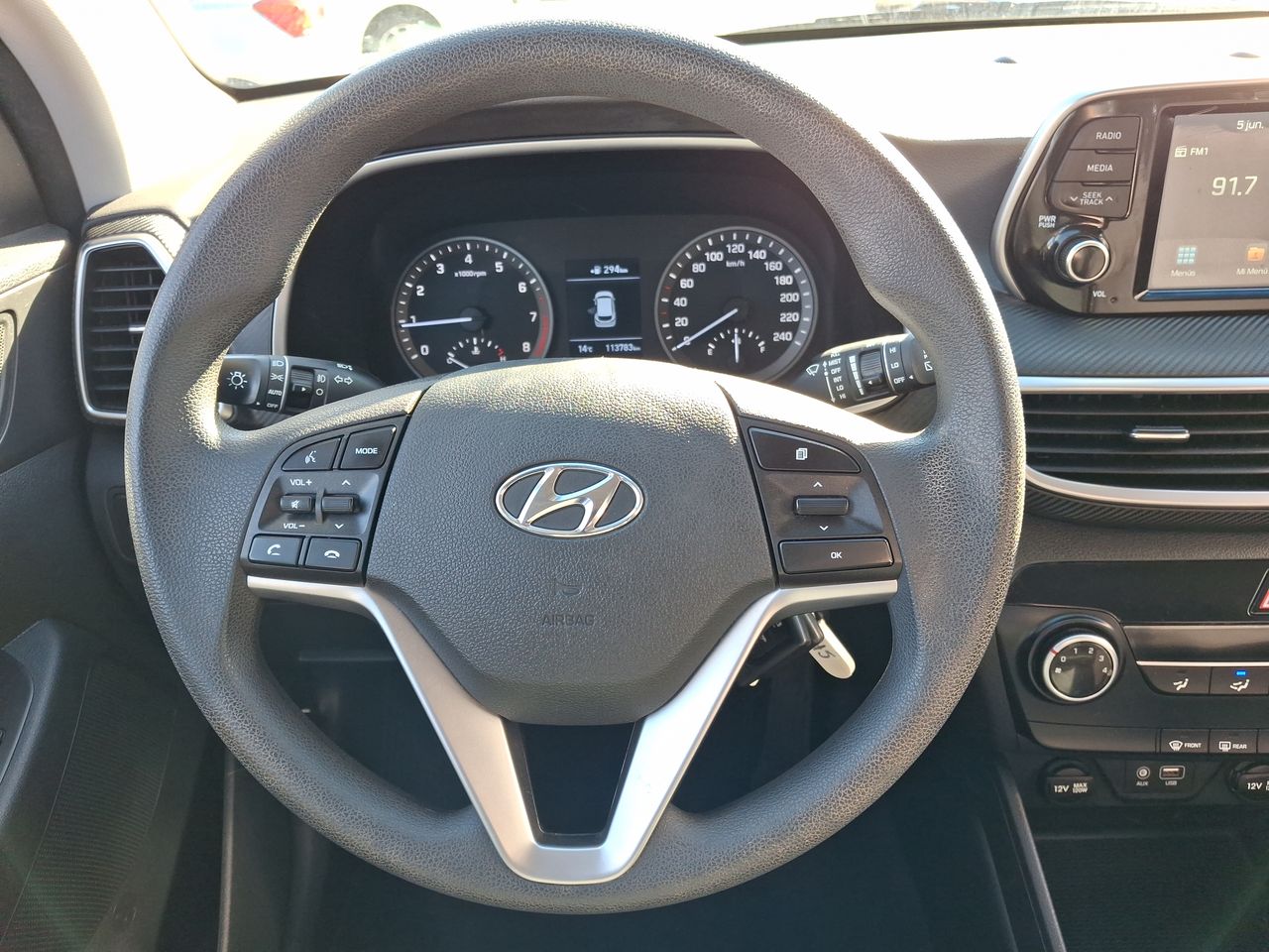 HYUNDAI - 25
