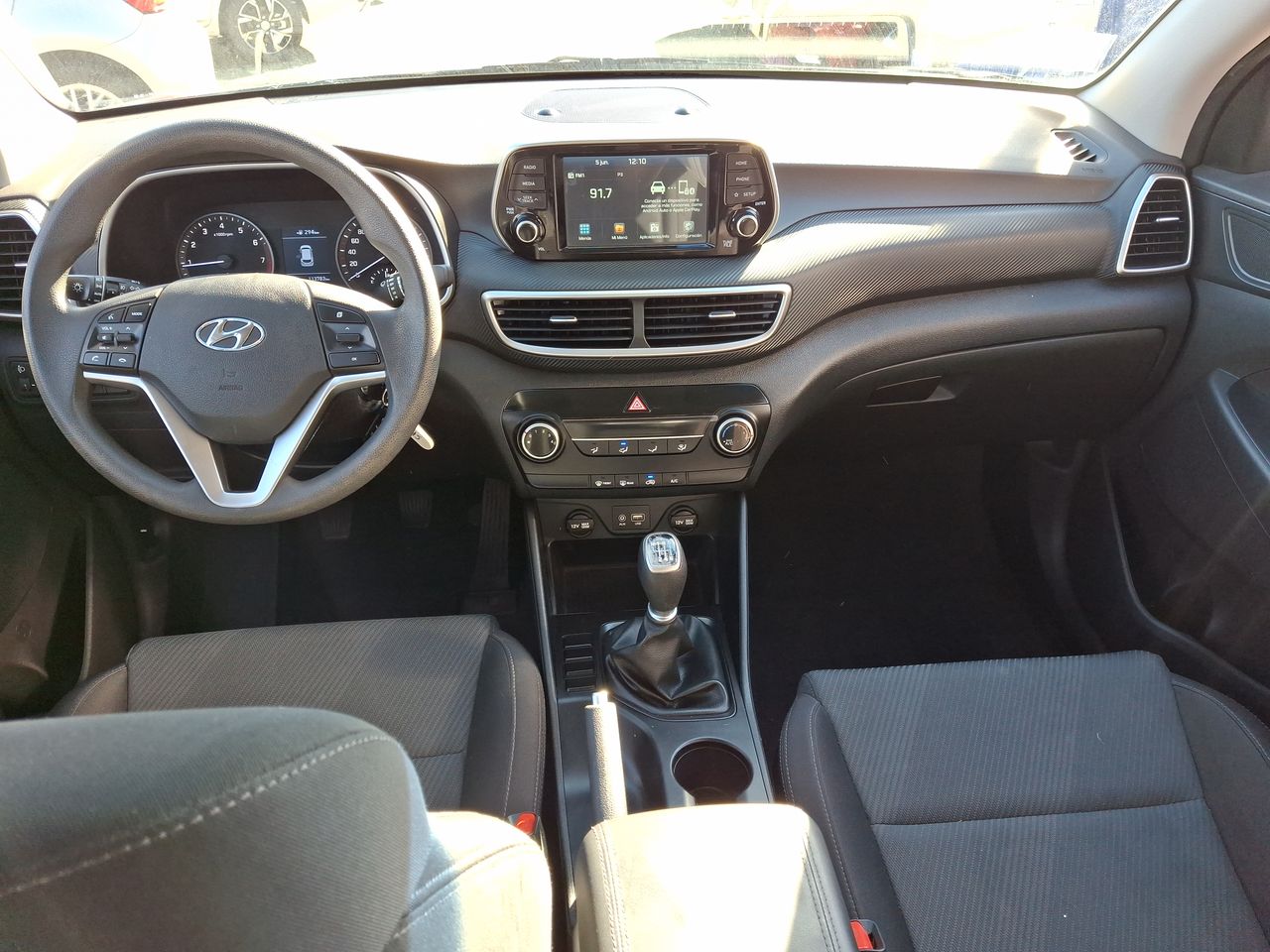 HYUNDAI - 9