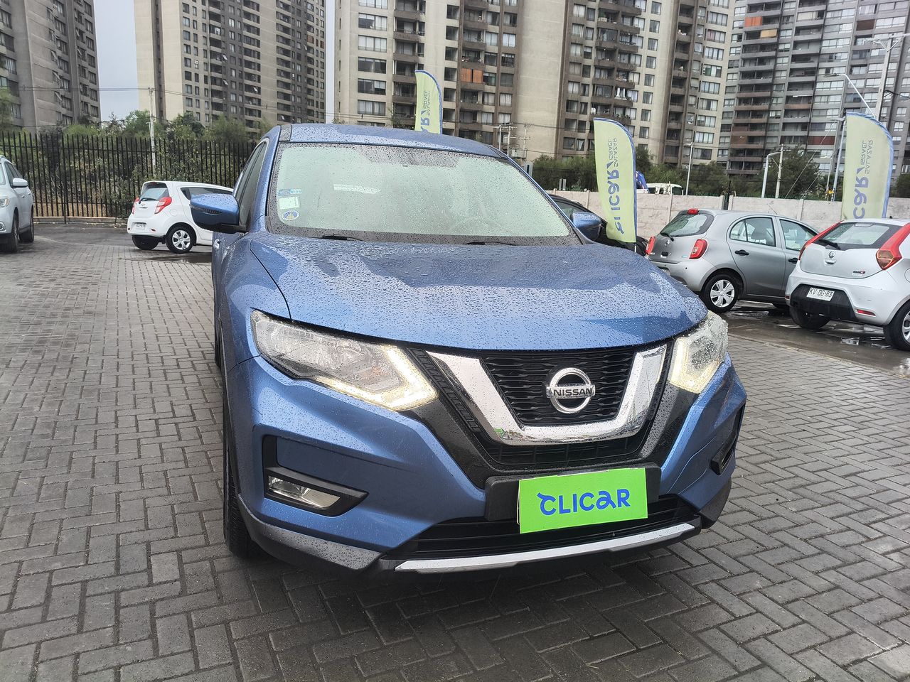 NISSAN - 2
