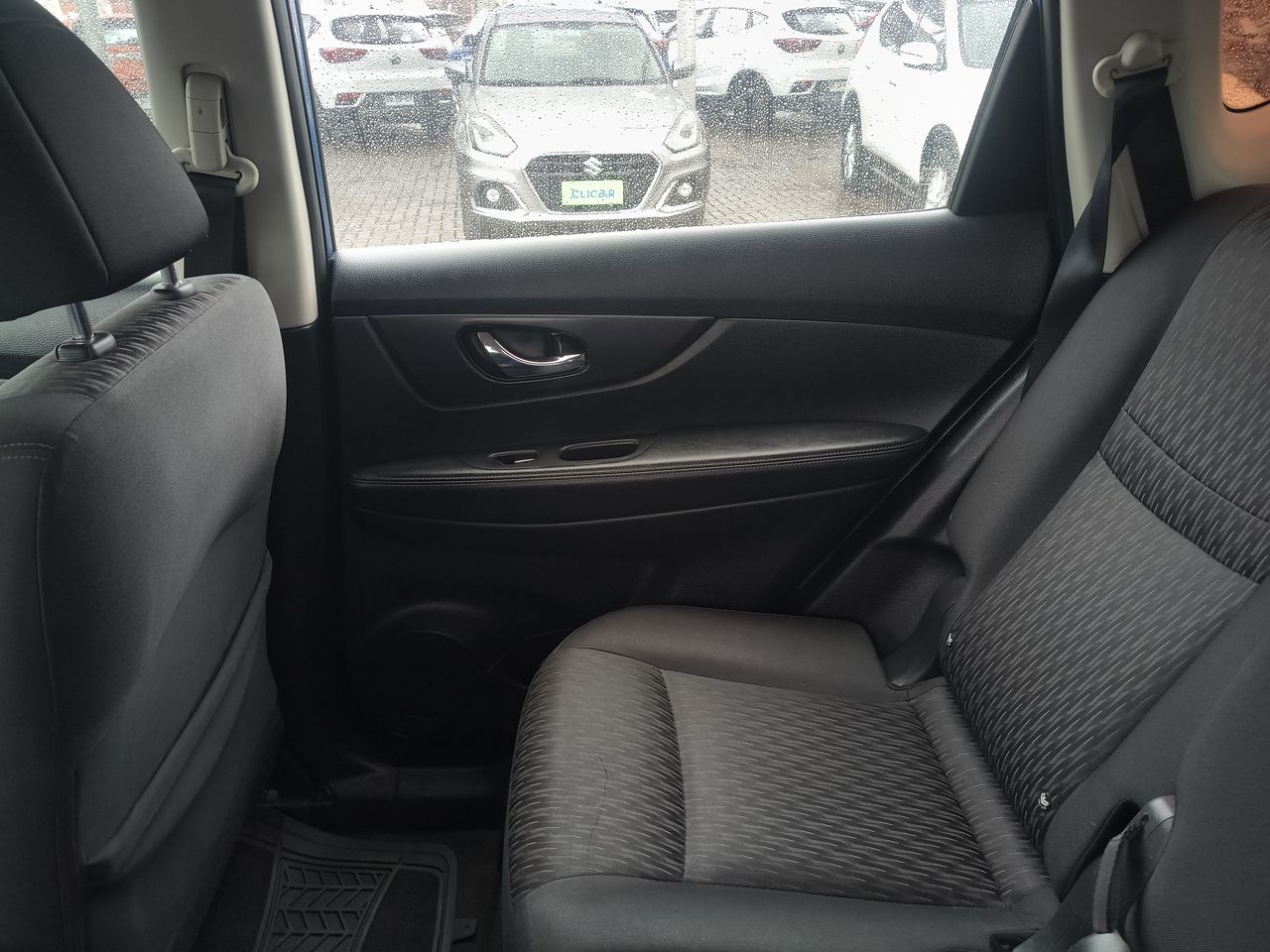 NISSAN - 12