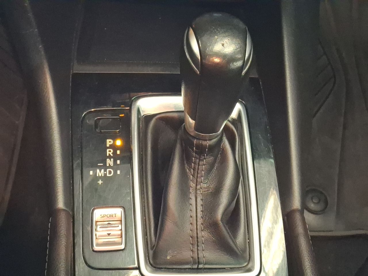 MAZDA - 32