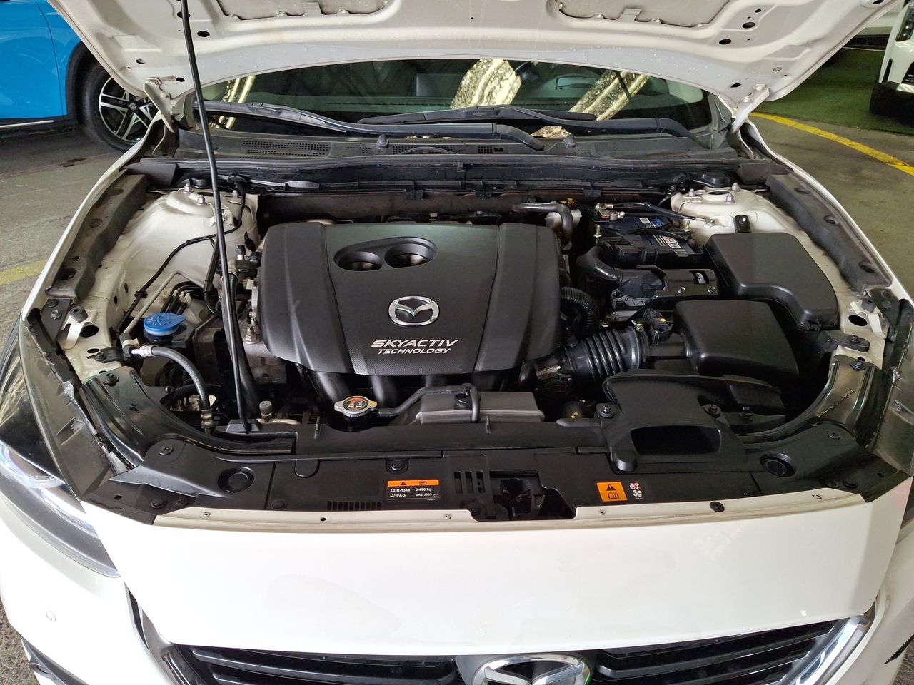 MAZDA - 18