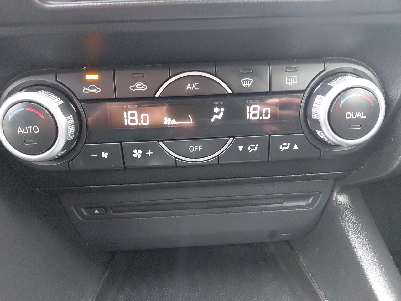 Mazda 3 — foto 30 de 36