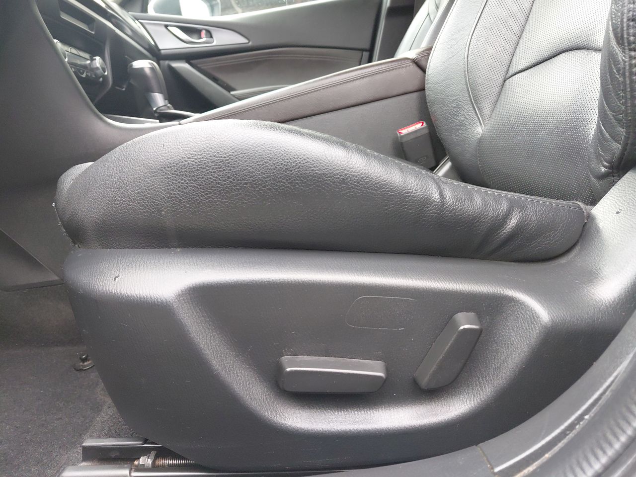Mazda 3 — foto 23 de 36