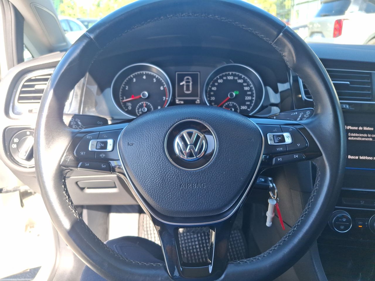 VOLKSWAGEN - 25