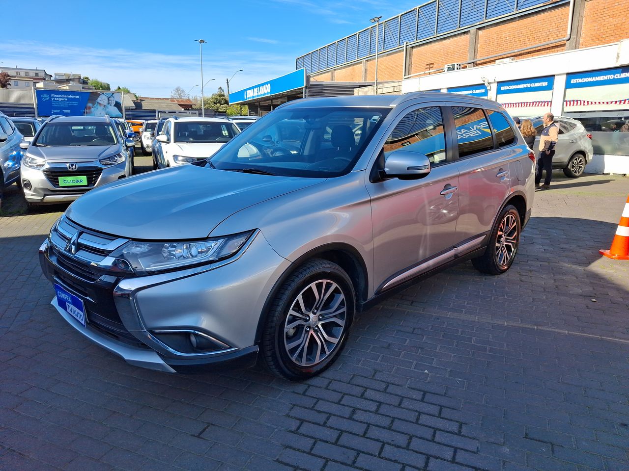MITSUBISHI - 3