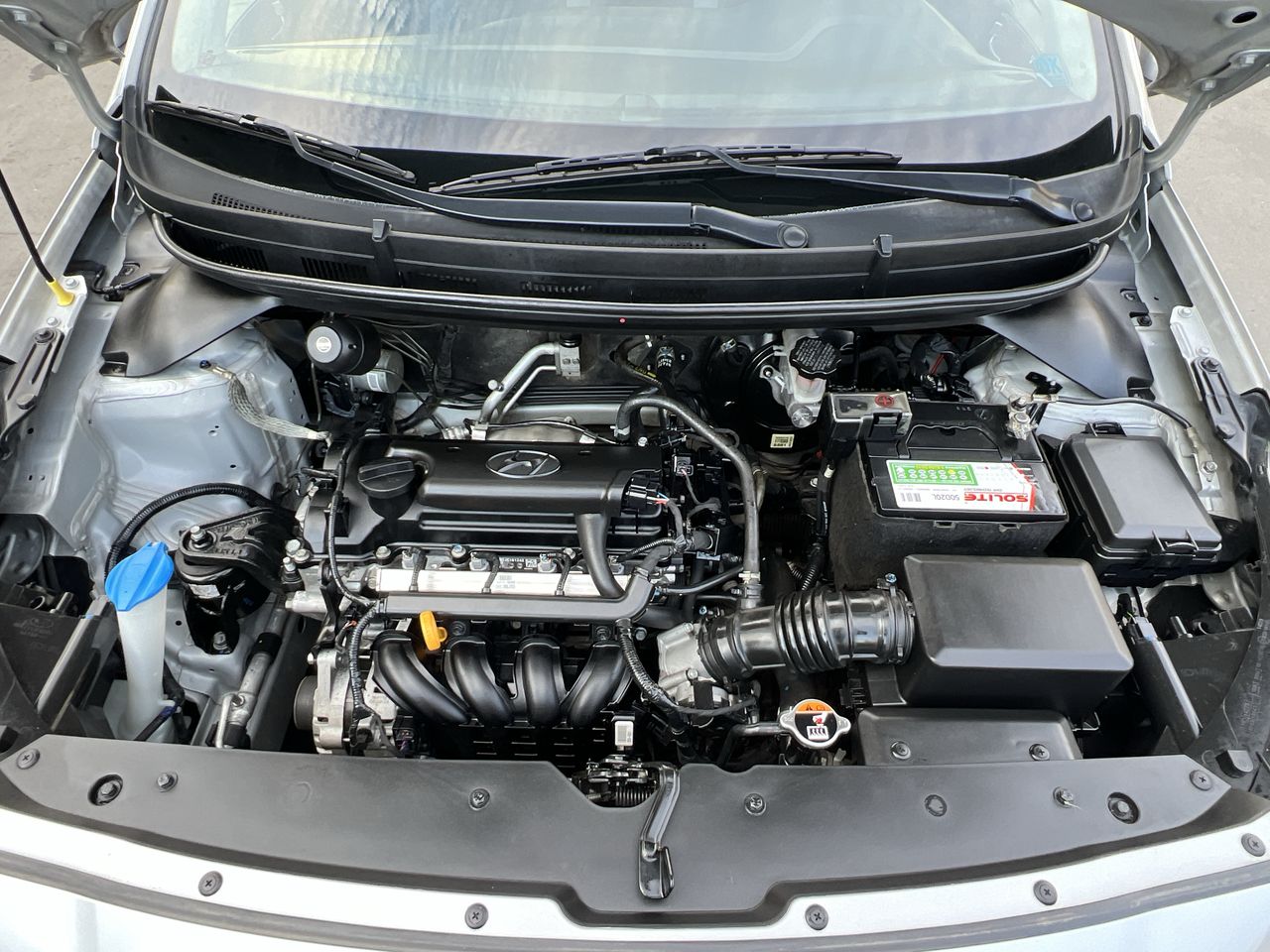 HYUNDAI - 18