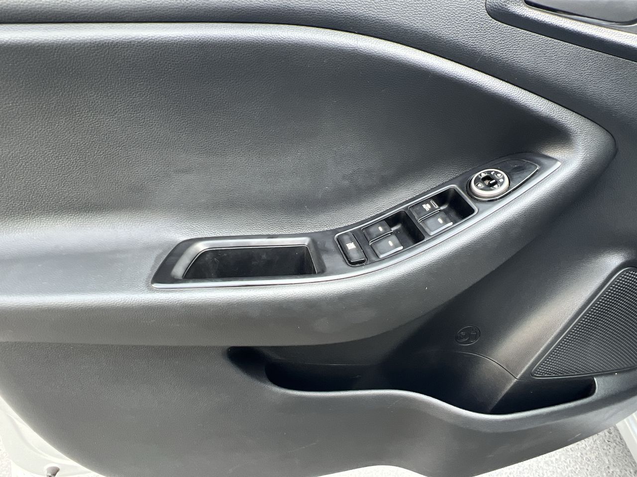 HYUNDAI - 23