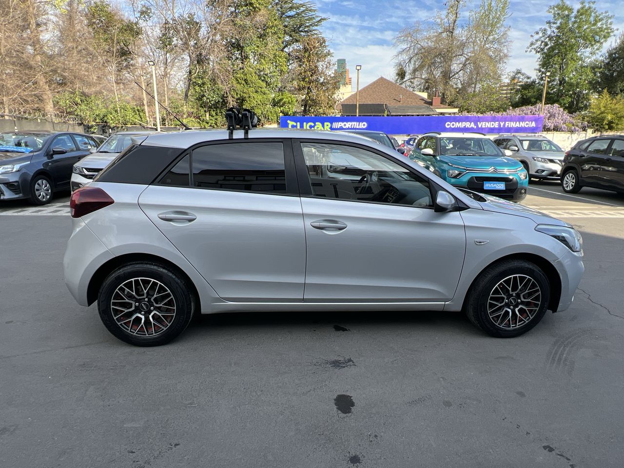 HYUNDAI - 8