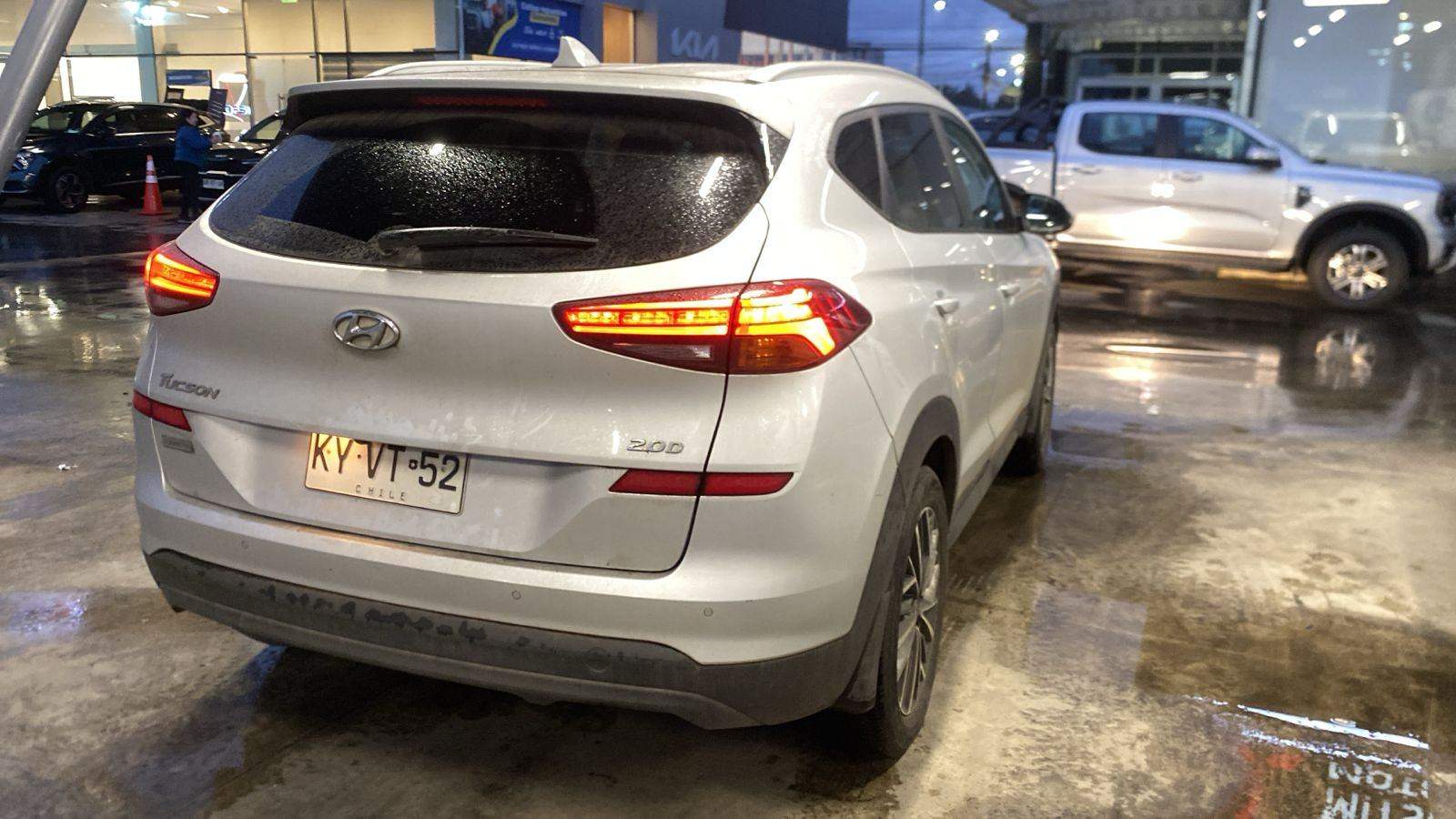 HYUNDAI - 3