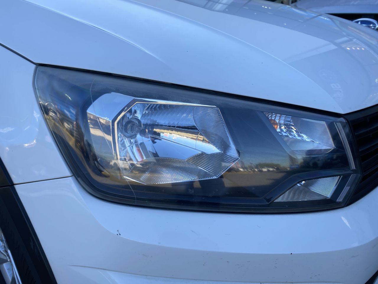 VOLKSWAGEN - 17