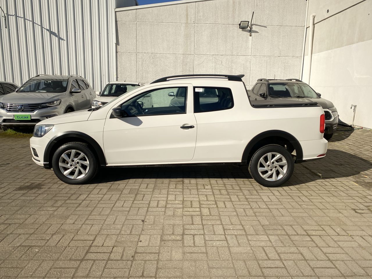 VOLKSWAGEN - 4