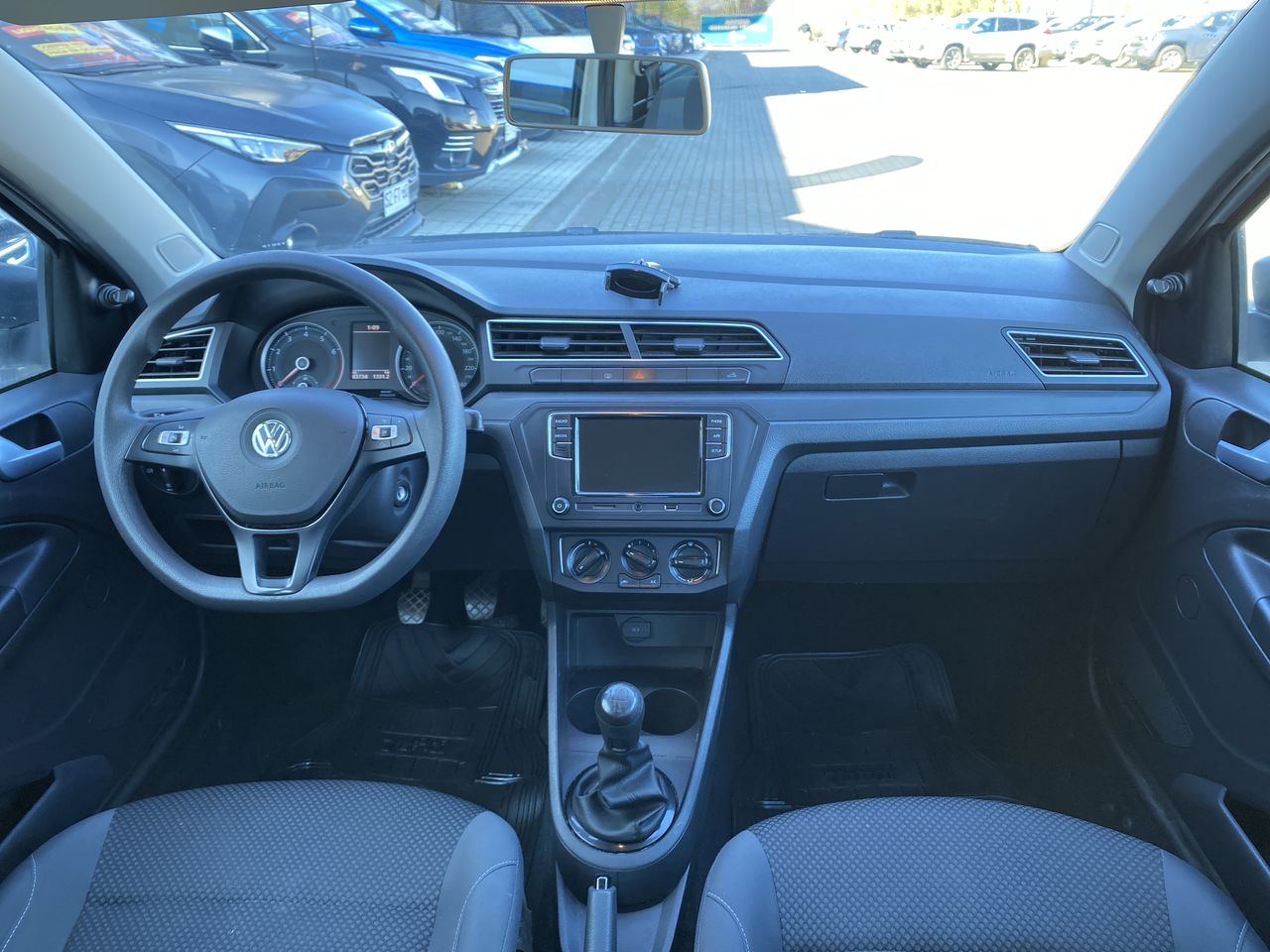 VOLKSWAGEN - 9
